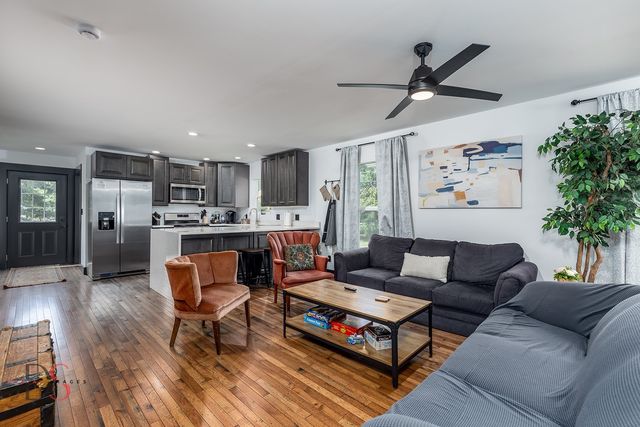 1845 LaSalle Street, Ottawa, IL 61350