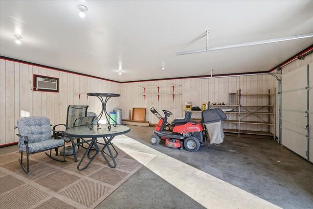 465 Dardis DRIVE, Burlington, WI 53105