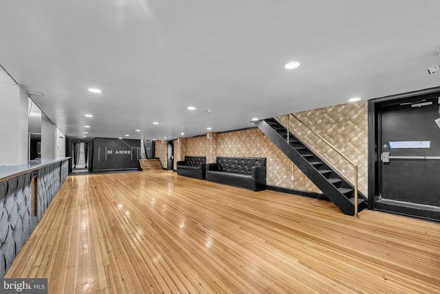 518 N CHARLES ST, Baltimore, MD 21201