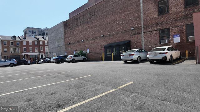 518 N CHARLES ST, Baltimore, MD 21201