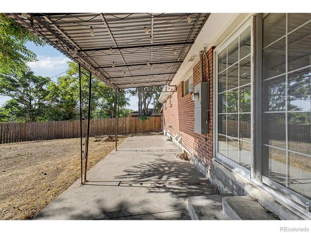824 Xavier Street, Denver, CO 80204