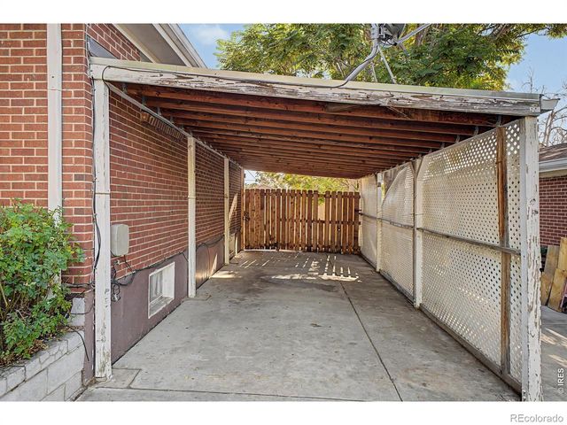 824 Xavier Street, Denver, CO 80204