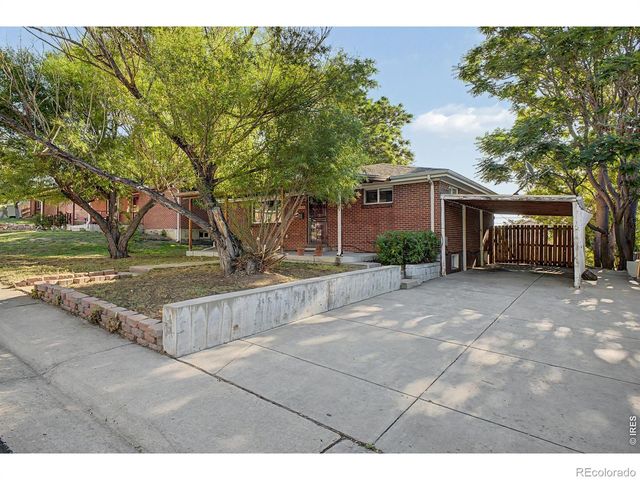 824 Xavier Street, Denver, CO 80204