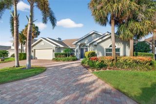 4673 ALISA CIRCLE NE, St Petersburg, FL 33703