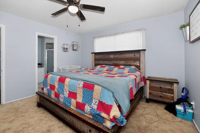 16064 N Sunflower Ave, Gardendale, TX 79758