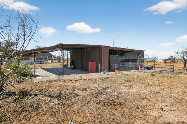 16064 N Sunflower Ave, Gardendale, TX 79758