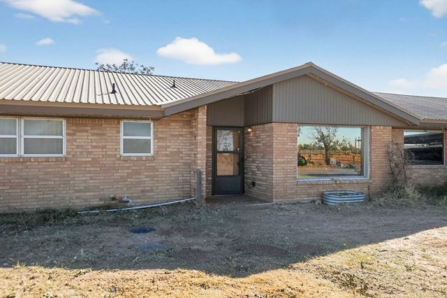 16064 N Sunflower Ave, Gardendale, TX 79758