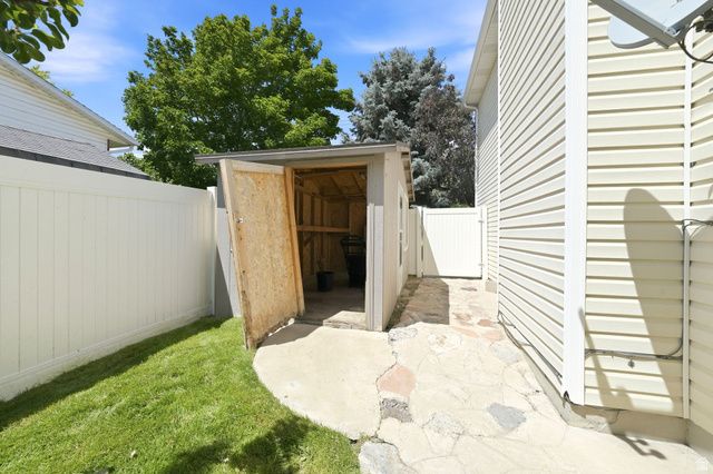 9871 S 4000 W, South Jordan, UT 84095