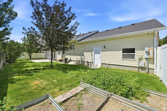 9871 S 4000 W, South Jordan, UT 84095