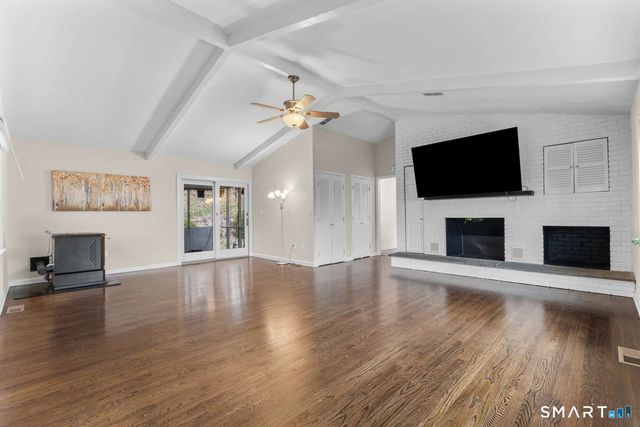 32 Macmath Drive, Trumbull, CT 06611