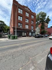 881 Broad Street, Hartford, CT 06106