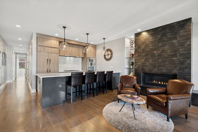 231 W Scott Street 2, Chicago, IL 60610