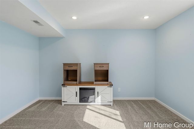 2458 Black Brook Drive, Zeeland, MI 49464