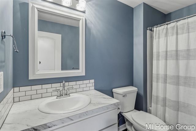 2458 Black Brook Drive, Zeeland, MI 49464
