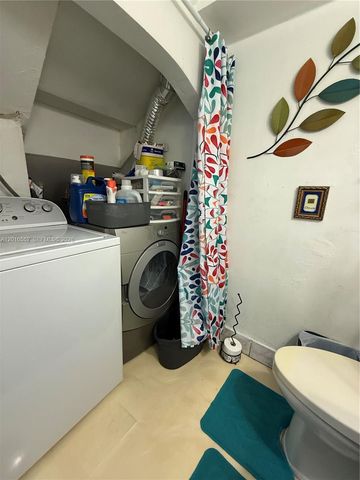 5231 NW 27th Street 8A, Lauderhill, FL 33313