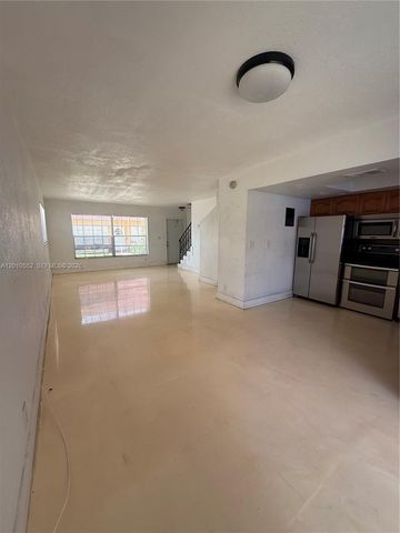 5231 NW 27th Street 8A, Lauderhill, FL 33313