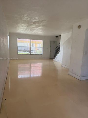 5231 NW 27th Street 8A, Lauderhill, FL 33313