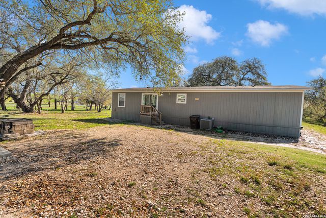 22915 Savannah Hts, Von Ormy, TX 78073