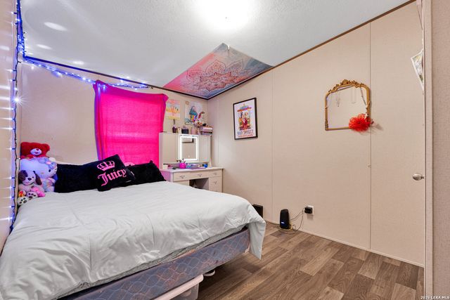 22915 Savannah Hts, Von Ormy, TX 78073