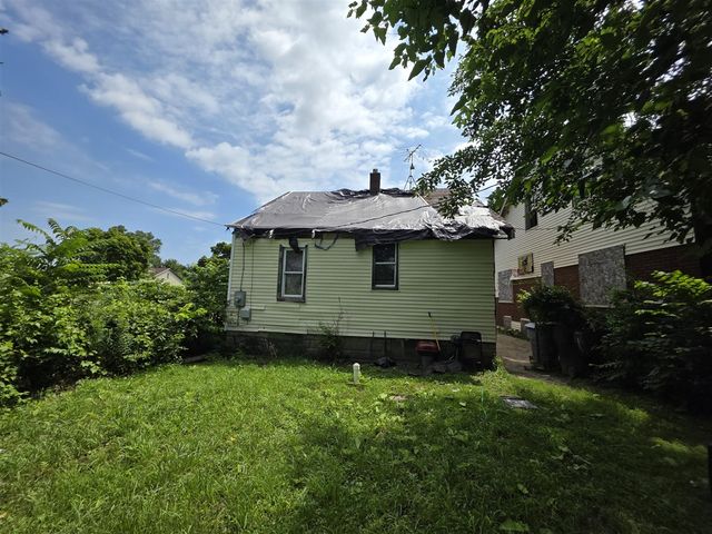 19133 Omira Street, Detroit, MI 48203