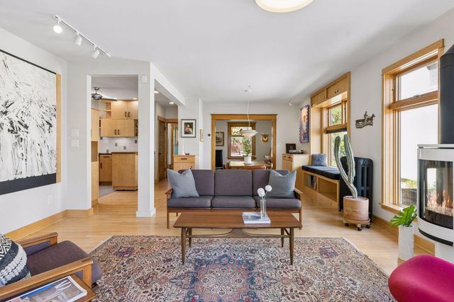 686 23rd Avenue NE, Minneapolis, MN 55418