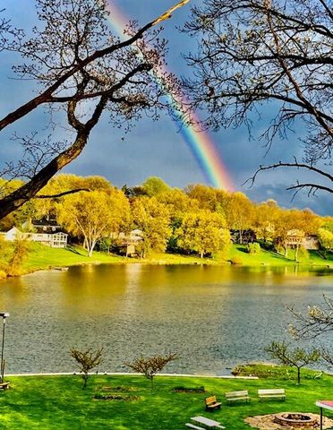 202 Oakridge Court, Valparaiso, IN 46385