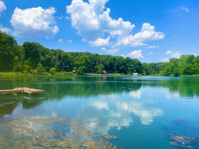 202 Oakridge Court, Valparaiso, IN 46385