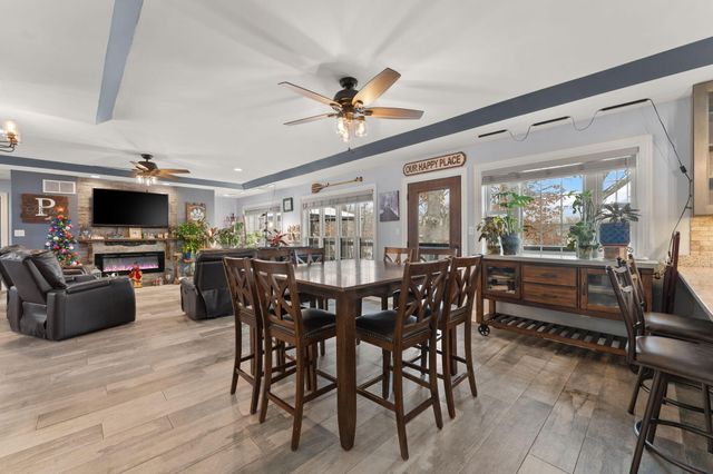 202 Oakridge Court, Valparaiso, IN 46385