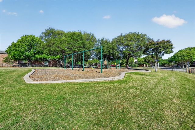 2728 Dunbar Drive, Mckinney, TX 75072