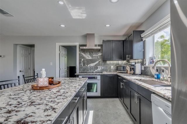 4001 Barth RD, Lockhart, TX 78644