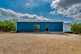 4001 Barth RD, Lockhart, TX 78644