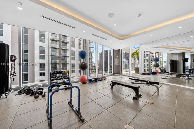 1010 SW 2nd Ave 1605, Miami, FL 33130