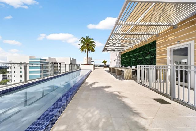 1010 SW 2nd Ave 1605, Miami, FL 33130