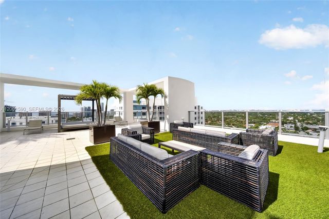 1010 SW 2nd Ave 1605, Miami, FL 33130