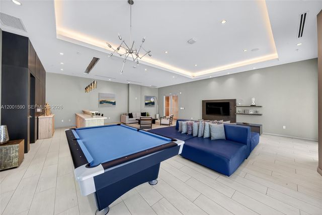 1010 SW 2nd Ave 1605, Miami, FL 33130