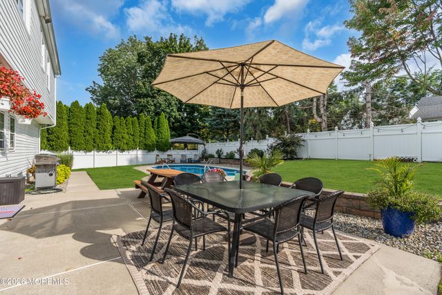 2 Colony Court, Hazlet, NJ 07730