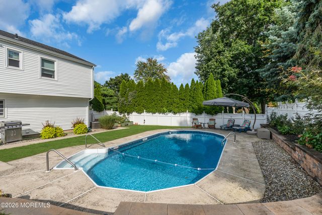 2 Colony Court, Hazlet, NJ 07730