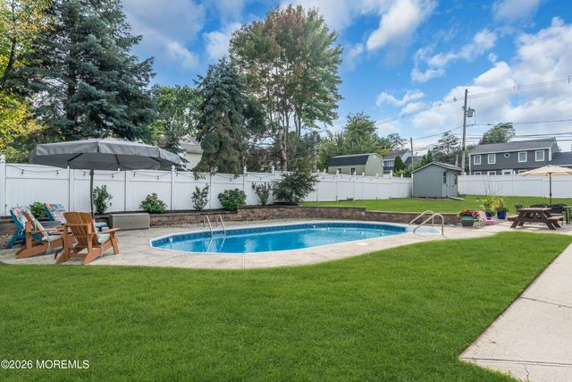 2 Colony Court, Hazlet, NJ 07730