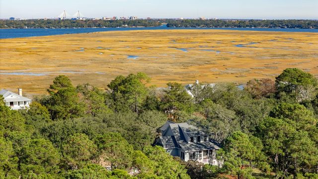 1574 Headquarters Plantation Drive, Johns Island, SC 29455