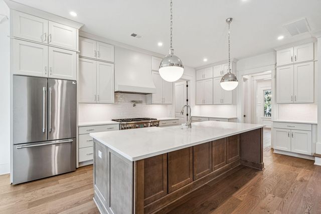 1574 Headquarters Plantation Drive, Johns Island, SC 29455