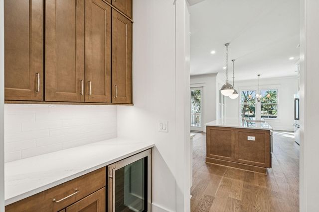 1574 Headquarters Plantation Drive, Johns Island, SC 29455