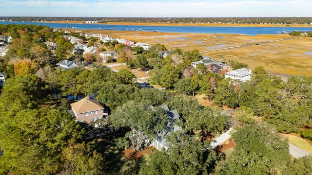 1574 Headquarters Plantation Drive, Johns Island, SC 29455