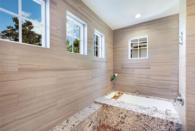 16420 DAYSAILOR TRAIL, Lakewood Ranch, FL 34202