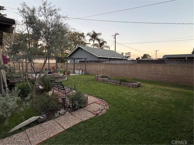 636 N Palm Avenue, Upland, CA 91786