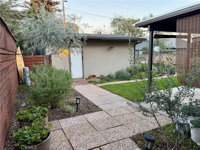 636 N Palm Avenue, Upland, CA 91786