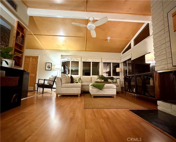 636 N Palm Avenue, Upland, CA 91786