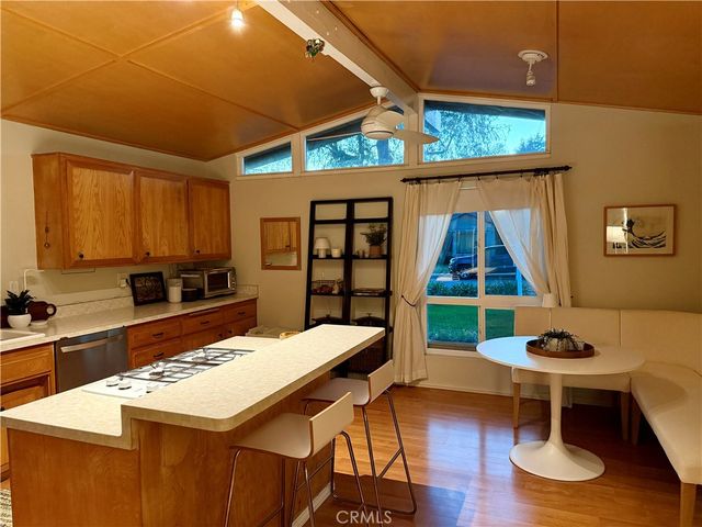 636 N Palm Avenue, Upland, CA 91786