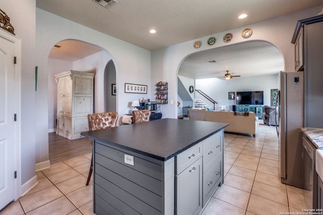 378 Rosewood, La Vernia, TX 78121