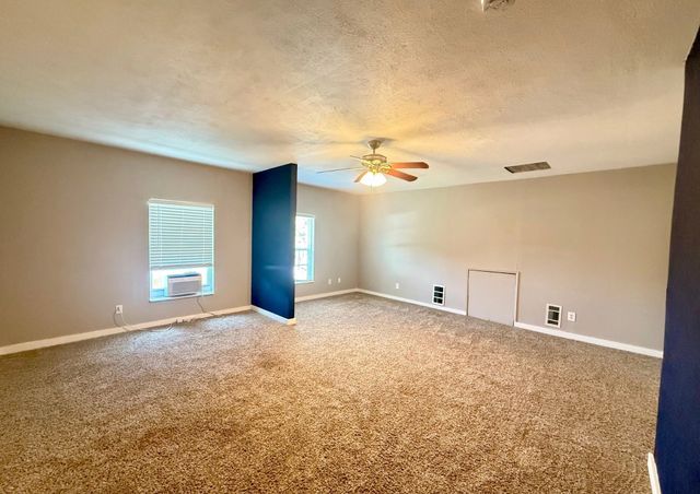 8506 Londonderry Lane, Dallas, TX 75228
