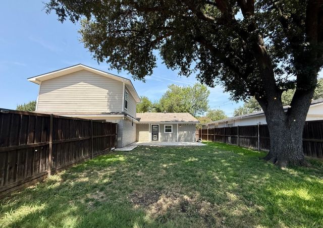 8506 Londonderry Lane, Dallas, TX 75228